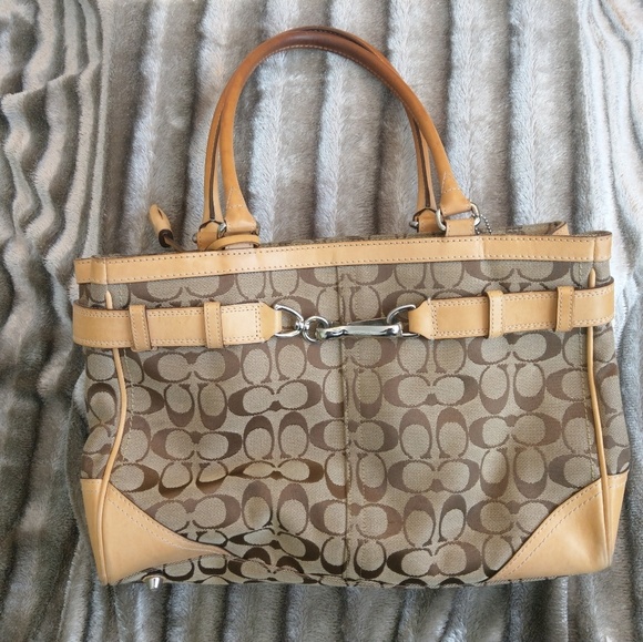 Authentic Coach signature satchel purse - Picture 2 of 8